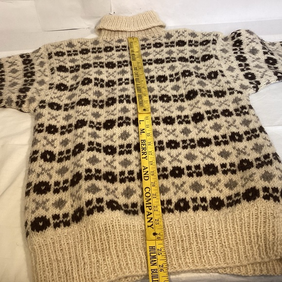 Vintage Women’s Alpine Ski Turtleneck Sweater size medium - Picture 9 of 10